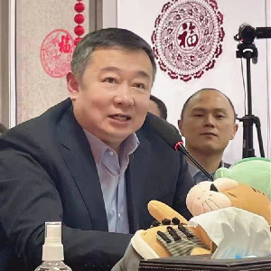 张庆2.jpg 张庆2.jpg