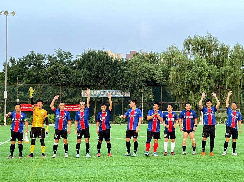 足球队05.jpg 足球队05.jpg