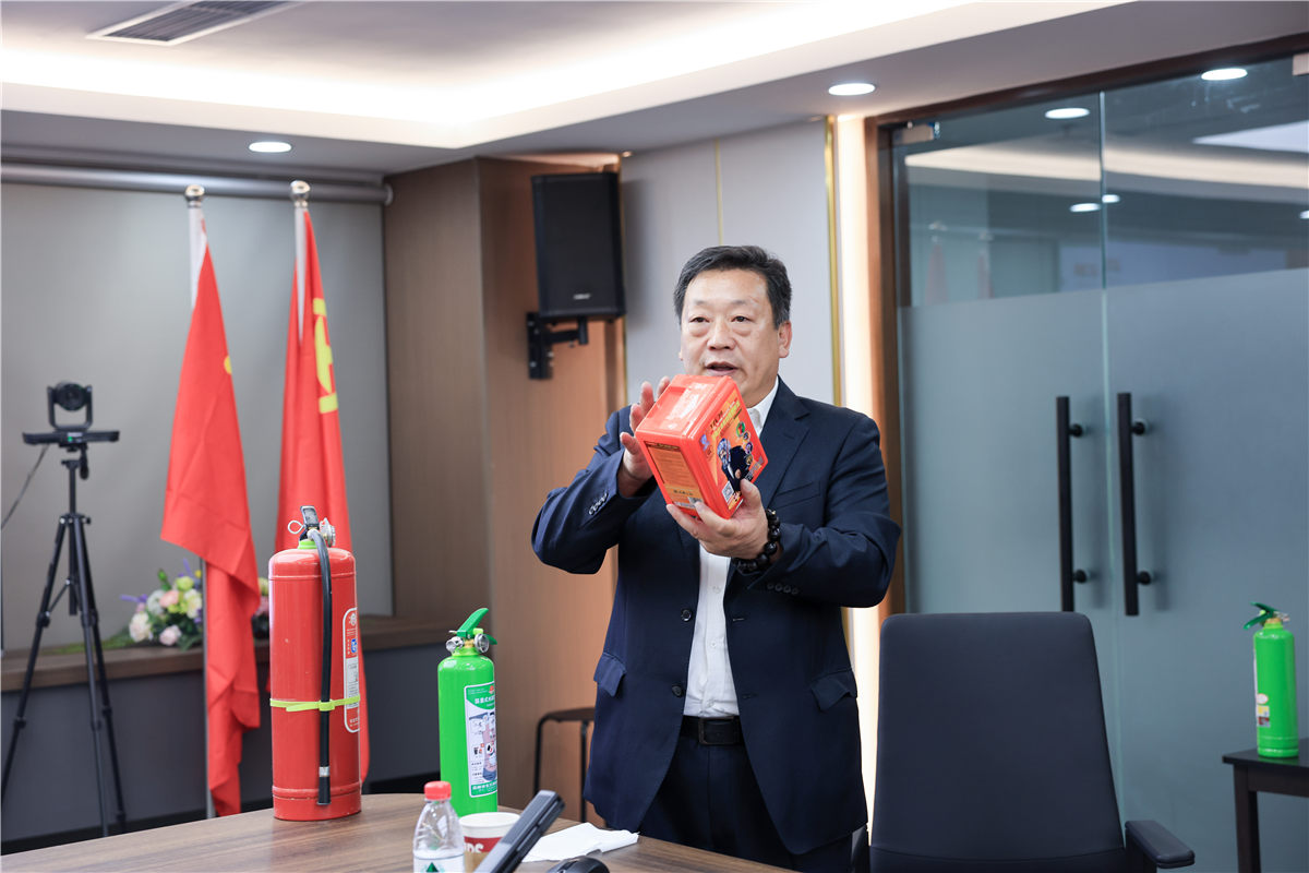 1C8A8665.jpg 1C8A8665.jpg